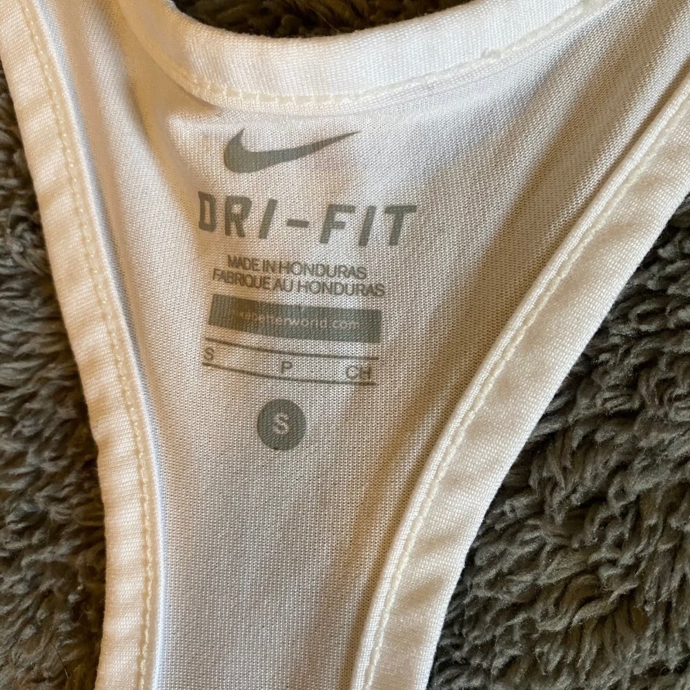 Nike Tank - Picture 2 of 3